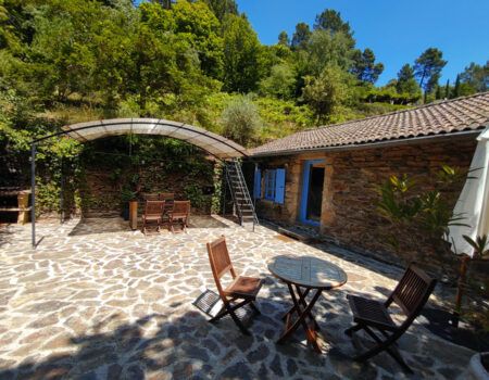 Gîte La Maison Bleue à Saint Mélany